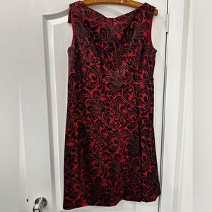 Vintage Elegance Paris Elegant Red and Black Sleeveless Brocade Dress